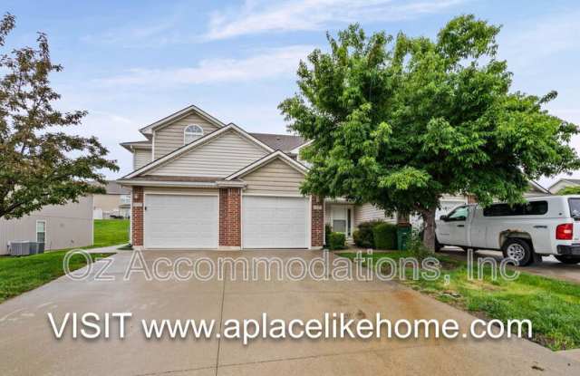 805 SW Imperial Ln photos photos