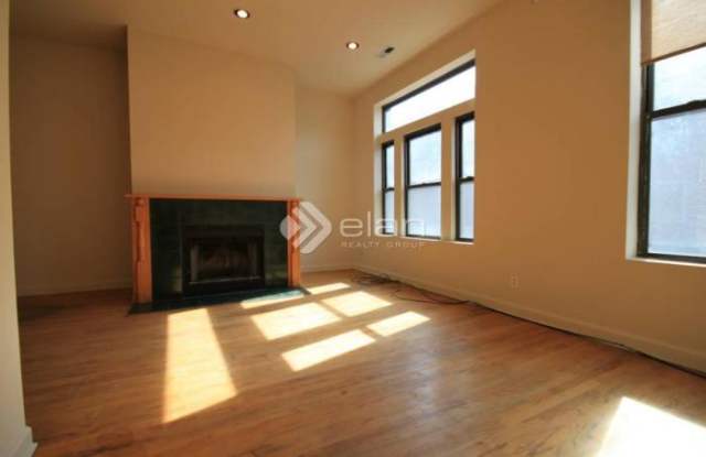2246 W NORTH - 2246 West North Avenue, Chicago, IL 60647