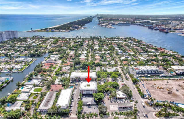 2420 SE 17th Cswy - 2420 Southeast 17th Street, Fort Lauderdale, FL 33316