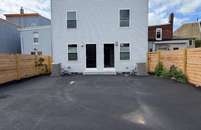 816 S CLINTON Avenue Gallery 3