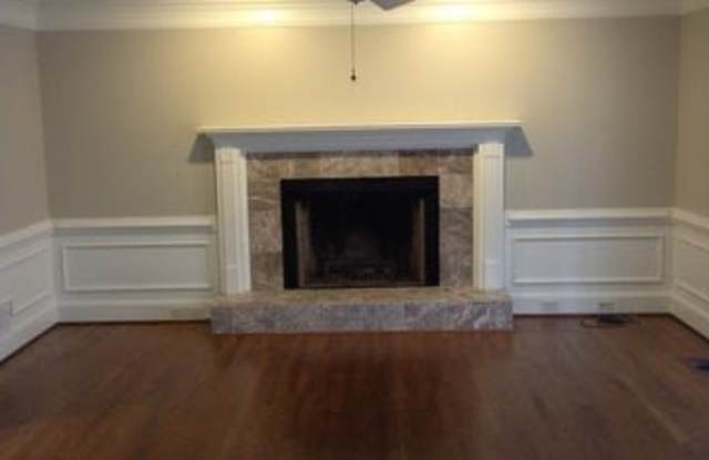 641 Laurel Wood Drive South West Gallery 3