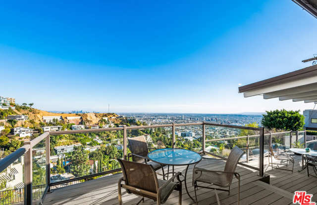 1570 Haslam Ter - 1570 Haslam Terrace, Los Angeles, CA 90069