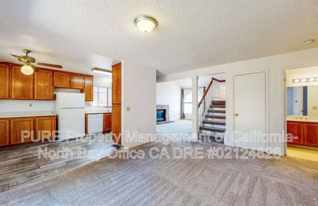 7474 Mercedes Way - 7474 Mercedes Way, Rohnert Park, CA 94928