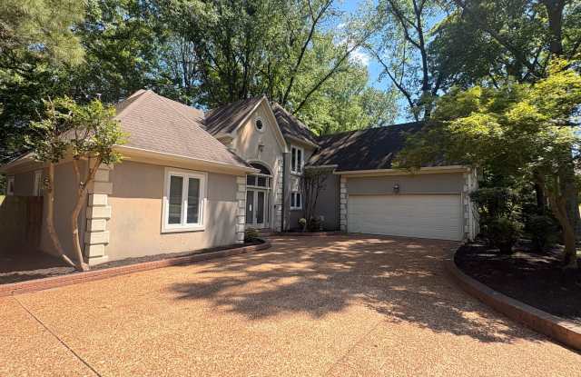 Newly Painted Germantown Home Minutes Away From Thornwood Market Row. Pets Are Welcome With Owner's Approval, Fees Will Apply. photos photos