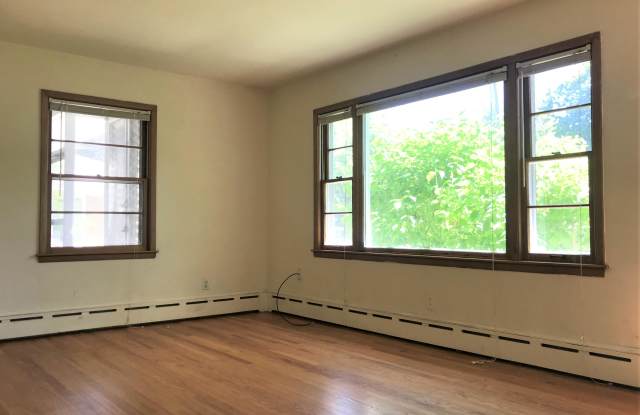 442 Caromar Drive Gallery 2