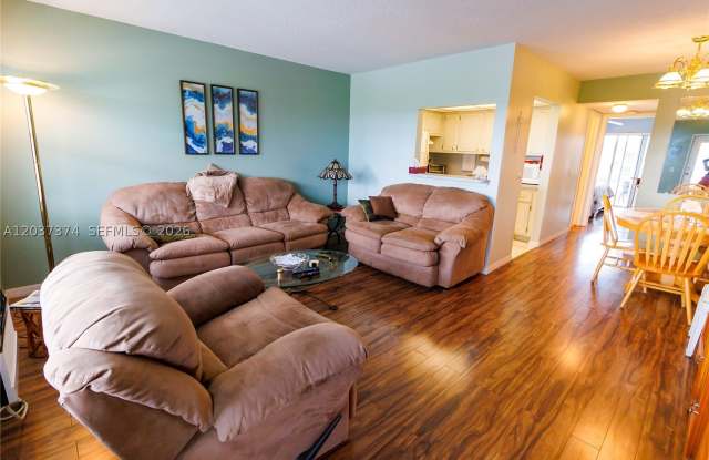 90 Berkshire D Gallery 2
