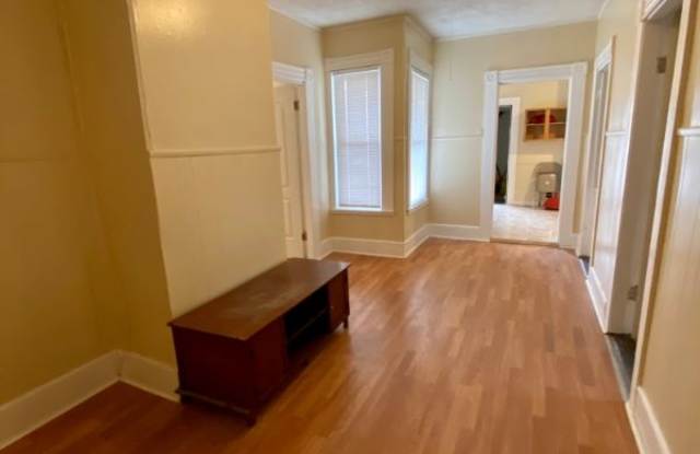207 Lincoln St 1 Gallery 2