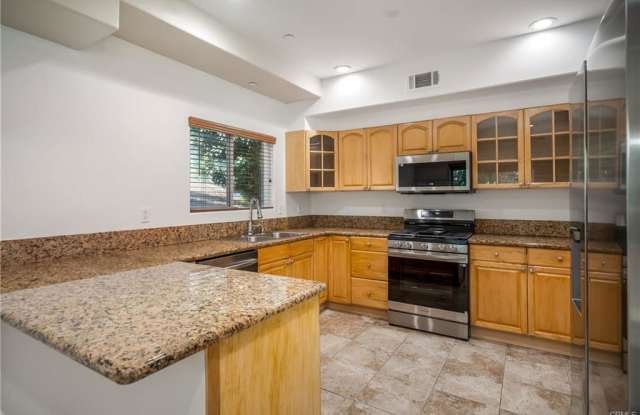 10808 Kling Street - 10808 Kling Street, Los Angeles, CA 91602