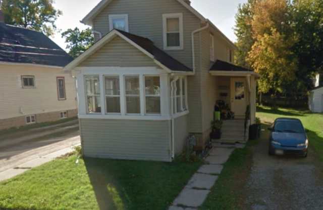 525 Chestnut Street - 2 photos photos