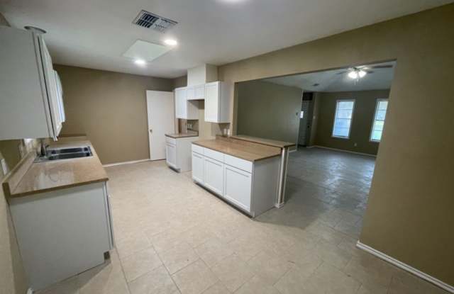 3 bedroom 2 bathrooms Gallery 4