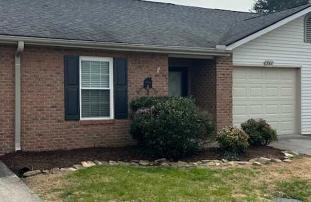 Powell - Move-in ready! 2 bedroom, 2 bath, 1-level, condo with a 1-car garage - Kenna Stephens (865) 604-4635 photos photos