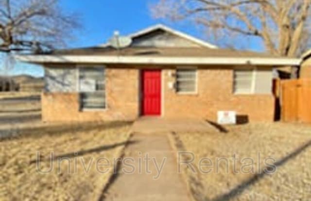 1924 16th Street - 1924 16th Street, Lubbock, TX 79401