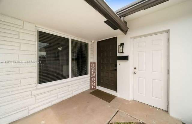 1769 NE 45th St photos photos