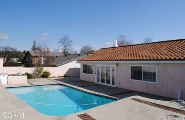 459 Serento Circle Gallery 3
