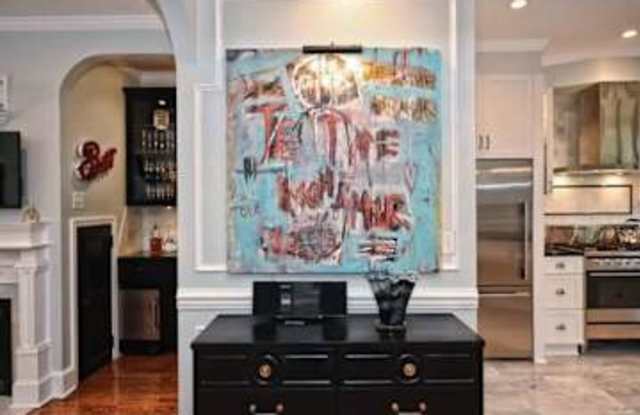 600 Hermitage Ct photos photos