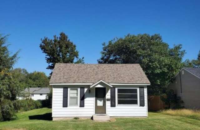 Cute 1 bedroom home in North East Springfield - 1517 East North Street, Springfield, MO 65803