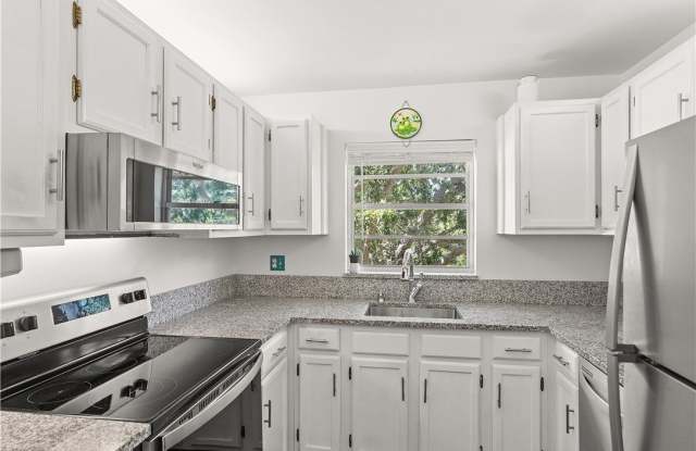 51 Woodland Drive unit: 207 photos photos