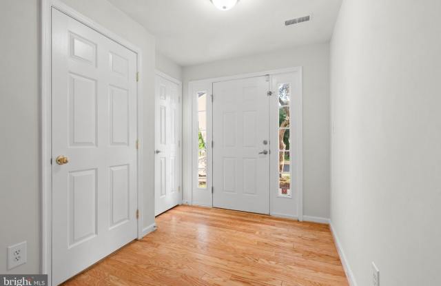 13653 SAINT JOHNS WOOD Place Gallery 3