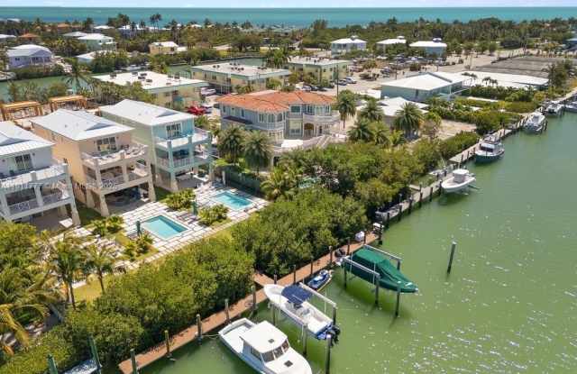 112 Avenue D photos photos