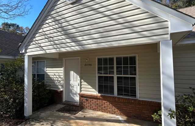 2 bed/2 bath with new paint and flooring! Pets are welcome! photos photos 2 bed/2 bath with new paint and flooring! Pets are welcome! photos photos