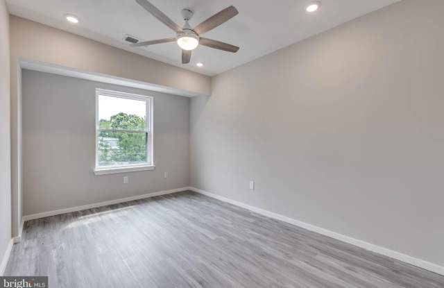 1225 W DAUPHIN STREET photos photos