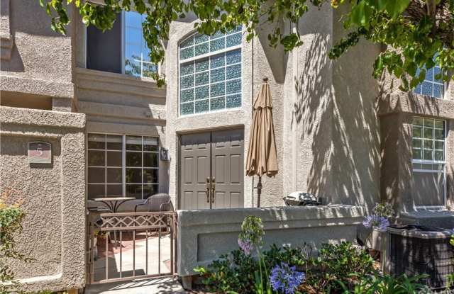 5 TULIP Place Gallery 2