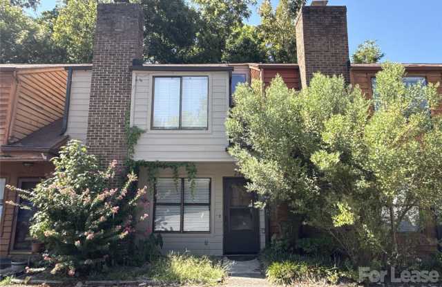 2325 Brookview Court Gallery 1