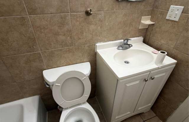 86-28 80 ST photos photos 86-28 80 ST photos photos