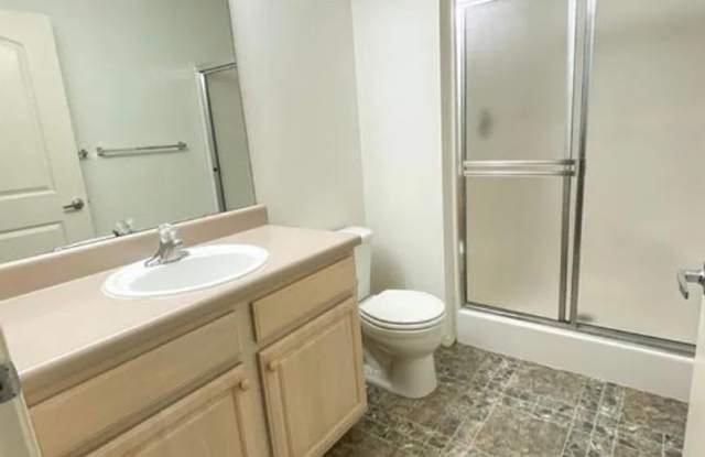 Spacious 3-Bedroom Ozark Duplex with 2-Car Garage – $1,495! Gallery 4