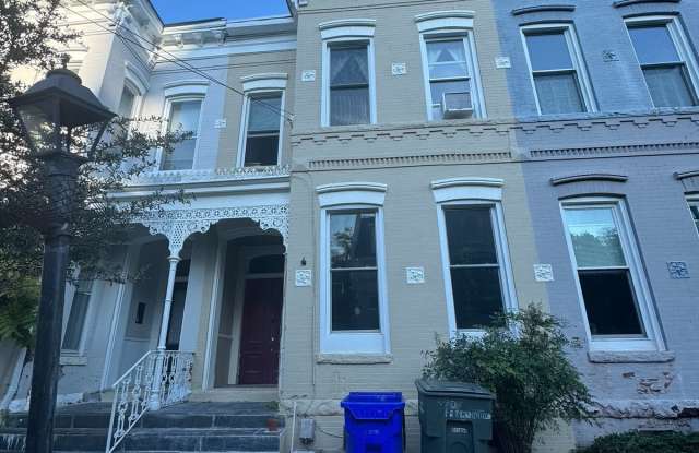 730 Yarmouth St photos photos