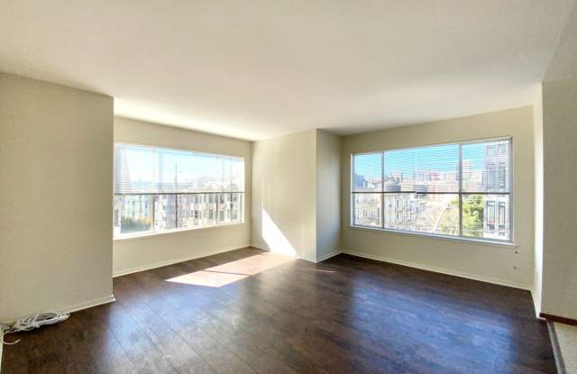 2BR/2BA! ON-SITE LAUNDRY! STUNNING Roof Deck! Elevator! photos photos