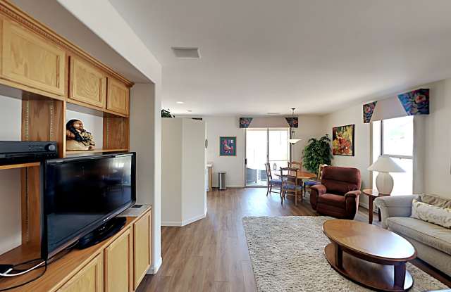 15925 W Sunstone Ln Gallery 3
