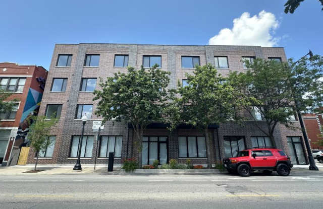 6400 North Wayne Avenue photos photos