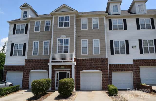 6319 Park Creek Drive photos photos