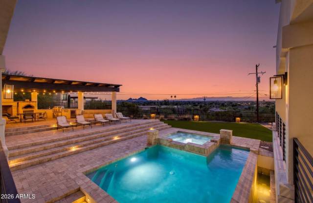 5427 E WONDERVIEW Road Gallery 2