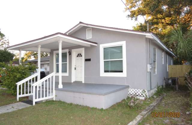 3 BEDROOM 1 BATHROOM HOME !!! - 2612 East 21st Avenue, Tampa, FL 33605