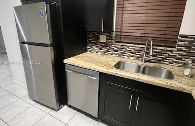 3621 NW 95th Ter photos photos