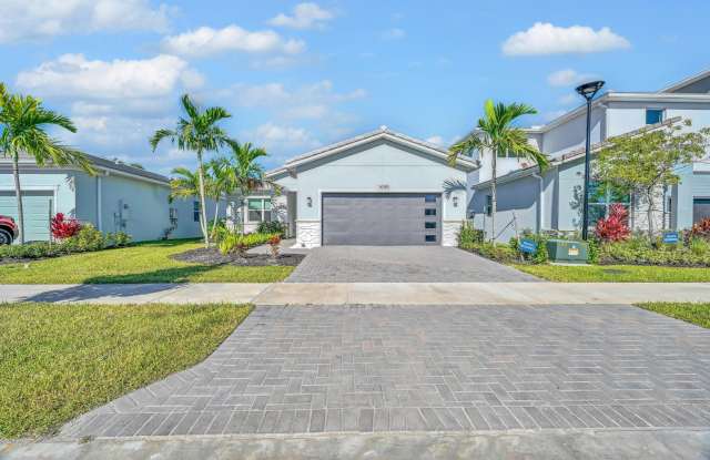 14185 SW Daphne Street photos photos