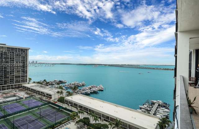 1925 Brickell Ave photos photos