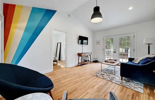 2943 Higgins St Gallery 2