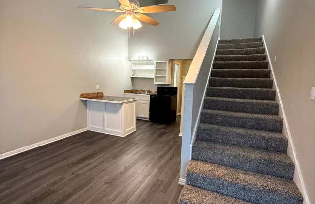 $400 Off 1st Full Month!* All Utilities Included! Cozy One Bedroom* Pet Friendly* Great Location* photos photos