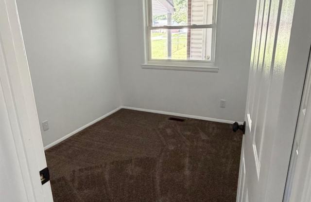 2526 Rochester Avenue Gallery 4