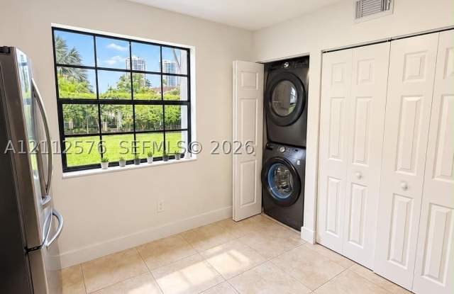 3552 Magellan Cir Gallery 4