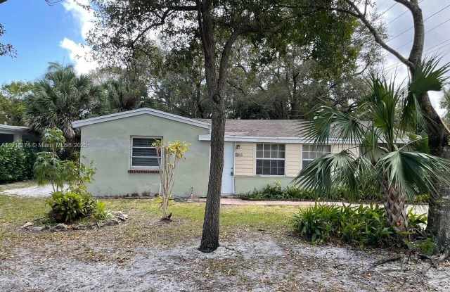 846 SW 10th St photos photos