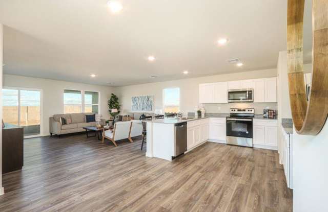 2440 Tapatio Dr photos photos