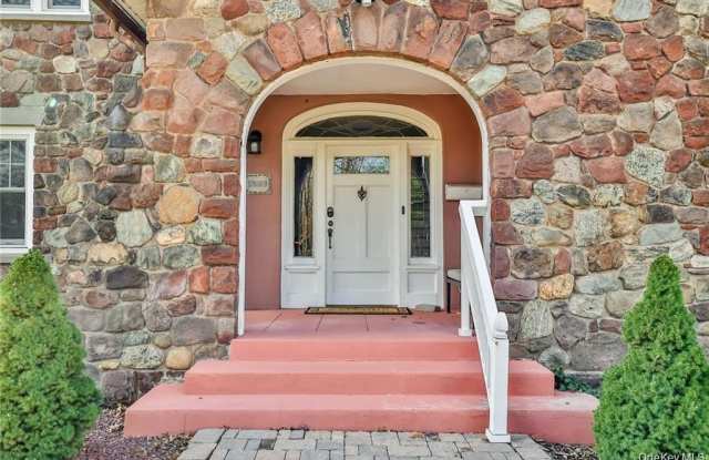 245 E Townline Road Gallery 2