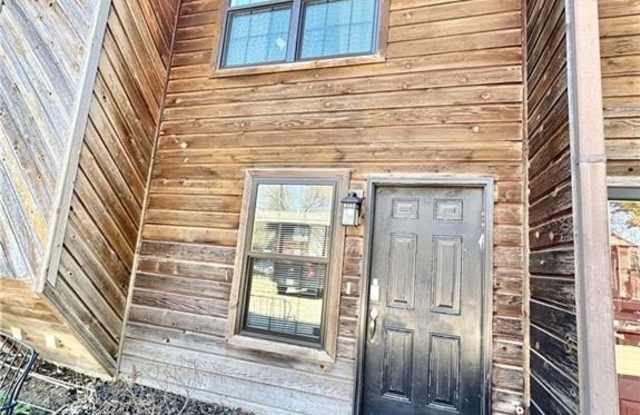 1370  N Oakland  AVE Unit #4 - 1370 Oakland Avenue, Fayetteville, AR 72703