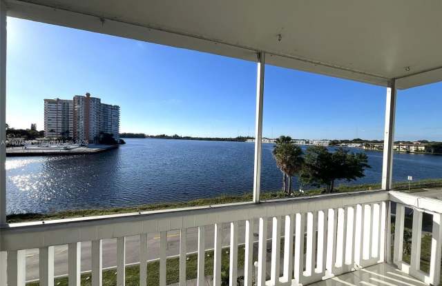 18601 Northeast 14th Avenue photos photos 18601 Northeast 14th Avenue photos photos