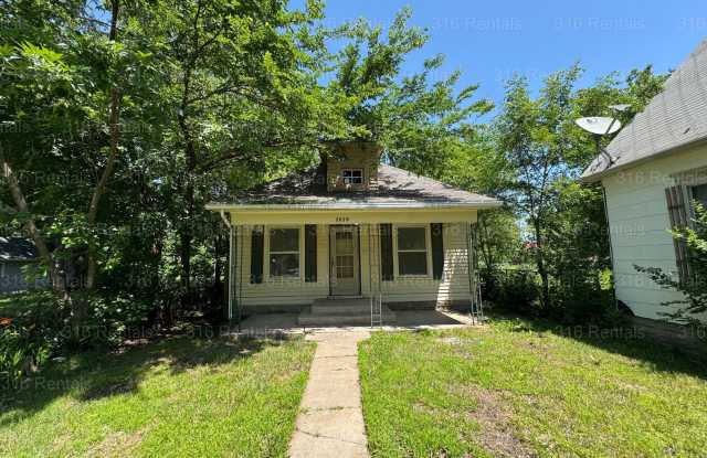 $850 - 3 bed 1 bath - Single Family Home photos photos