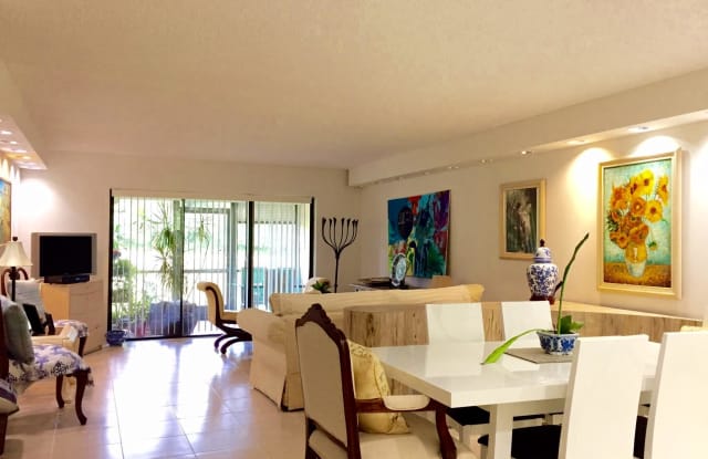 21215 Lago Circle - 21215 Lago Circle, Palm Beach County, FL 33433
